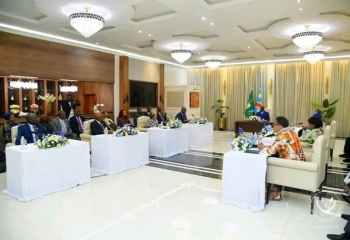 RDC : Felix Tshisekedi recoit les facilitateurs de l‘Union africaine pour relancer les efforts de paix