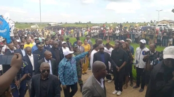 Kasai/Itinerance : le Gouverneur Crispin Mukendi annonce ce samedi a Kandjaji !