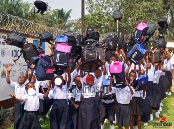 Kasai Central/Rentree scolaire: l‘ONG FMMDI dote une centaine de filles vulnerables de kits scolaires (Projet KOICA)