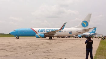 Kasai-Central: premier atterrissage de l‘avion de la compagnie « Air Congo » a l‘aeroport de Lungandu a Kananga !